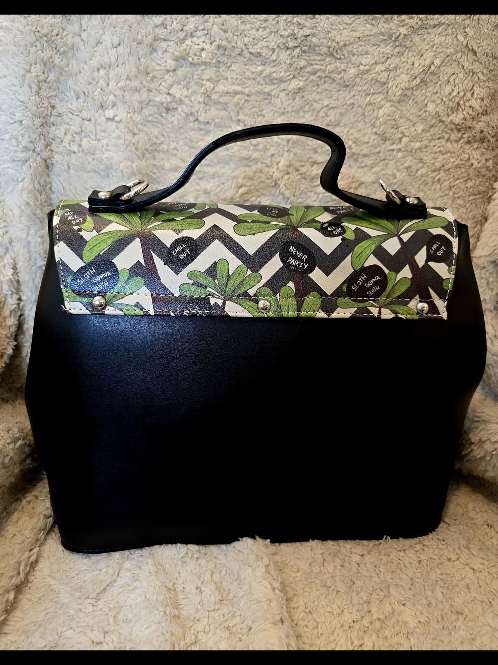 DOGO “Chill Out” Sloth Convertible Satchel/Crossbody Bag NWT - Picture 2 of 8